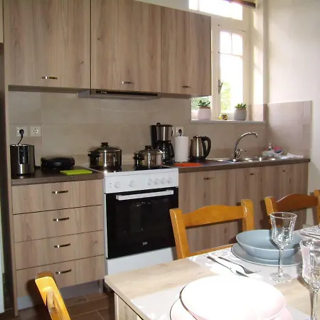 Apartman Neoclassical Glamour Hriszí Aktí Haniá