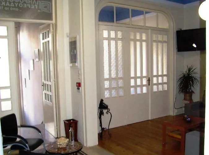 Neoclassical Glamour Appartement La Canée