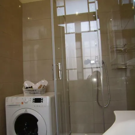 Neoclassical Glamour * Chania (Crete)