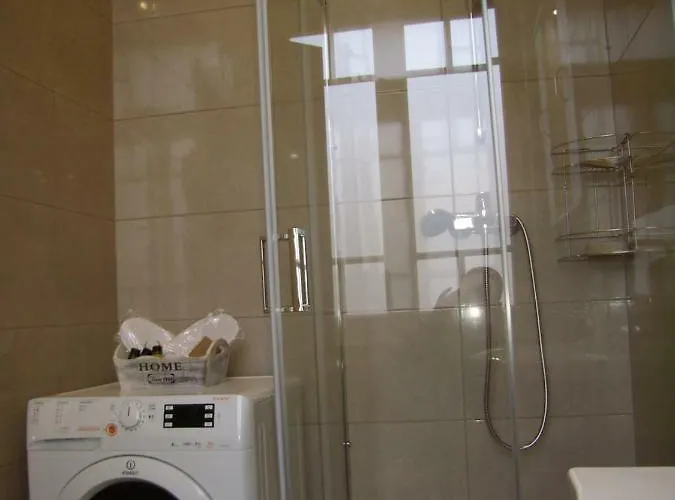 Neoclassical Glamour * La Canea