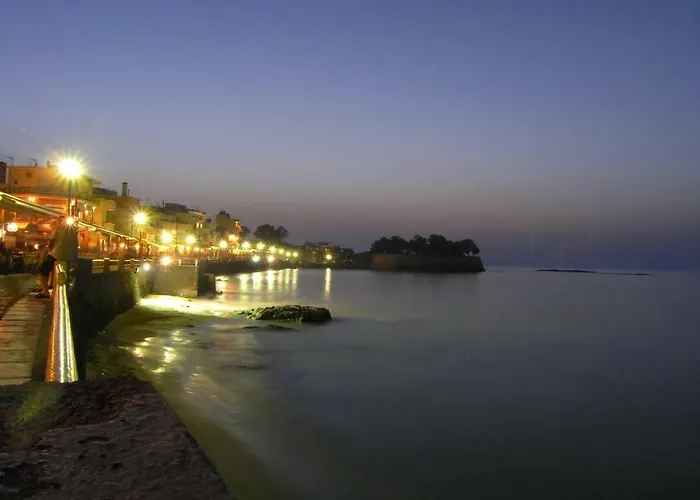 Neoclassical Glamour Apartment *