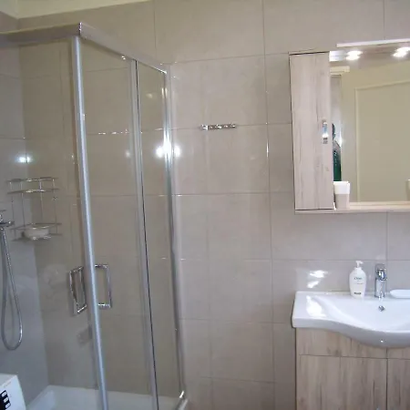 Neoclassical Glamour Apartman